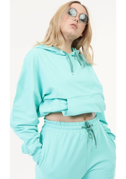 l Crop Model Kapşonlu Takım