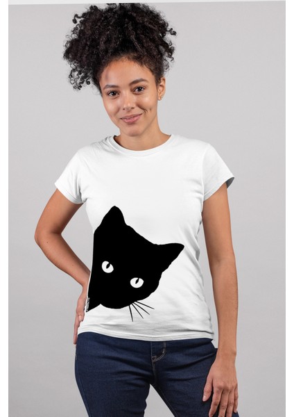 Meraklı Beyaz Kısa Kollu Kadın T-Shirt