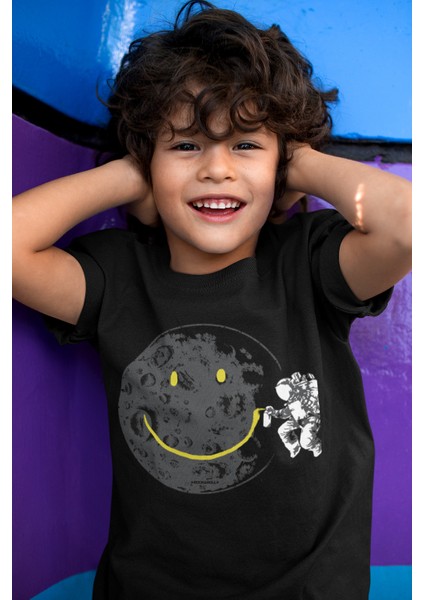Grafitici Astronot Siyah Kısa Kollu Kız Erkek Uniseks Çocuk T-Shirt
