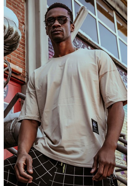 Krem Yanı Fermuarlı Oversize T-Shirt 1KXE1-44586-22