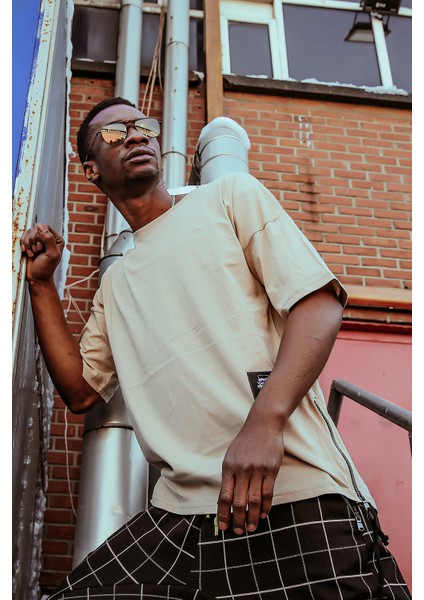 Krem Yanı Fermuarlı Oversize T-Shirt 1KXE1-44586-22 fiyatları