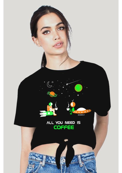Uzayda Kahve Siyah Kesik Crop Top Bağlı Kadın T-Shirt