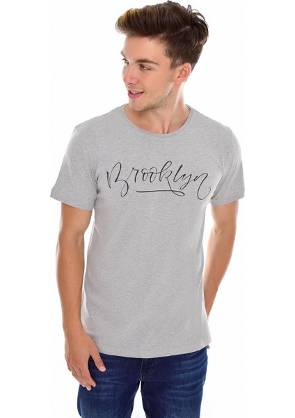Brooklyn El Yazı Baskılı Tshirt fırsatları