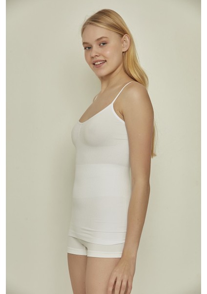 C15011 Dikişsiz Ripli Ince Askılı Atlet Beyaz fırsatları