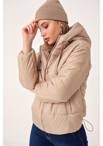 5117 Bel Büzgülü Şişme Mont