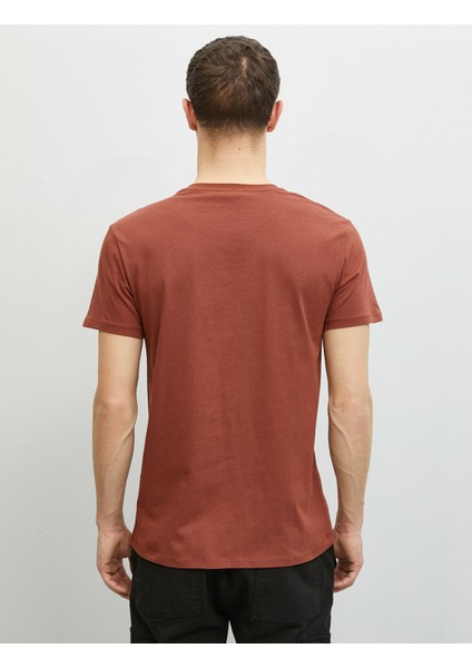 Erkek Pamuklu Yazılı Baskılı Kısa Kollu T-Shirt fırsatları