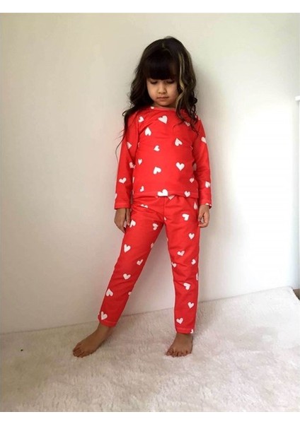 Kız Çocuk Kalp Figürlü Kırmızı Pijama Takımı