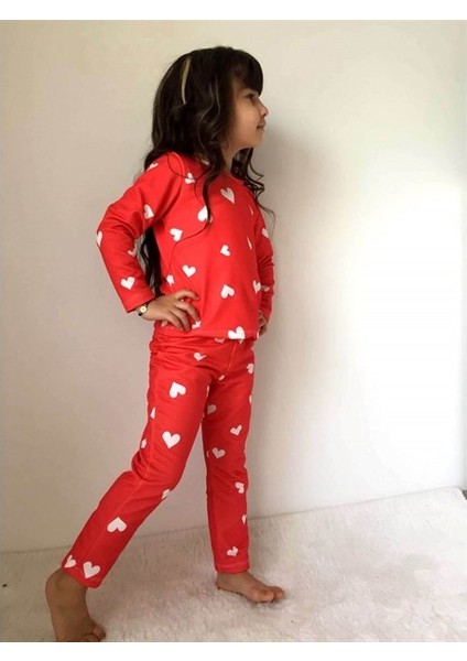 Kız Çocuk Kalp Figürlü Kırmızı Pijama Takımı