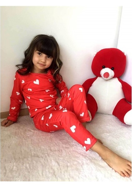 Kız Çocuk Kalp Figürlü Kırmızı Pijama Takımı