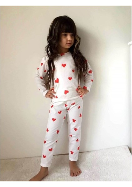 Kız Çocuk Kalp Figürlü Beyaz Pijama Takımı fiyatları