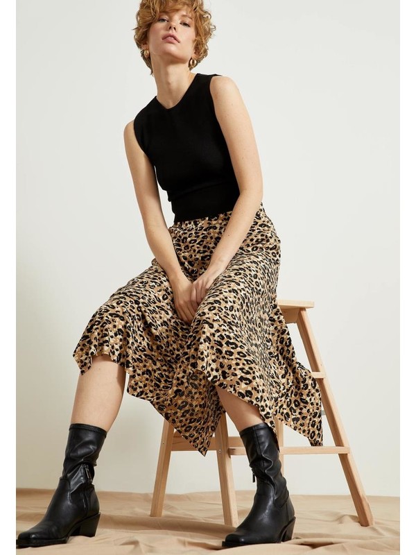 Defacto Leopar Desenli Asimetrik Kesimli Midi Etek Fiyati