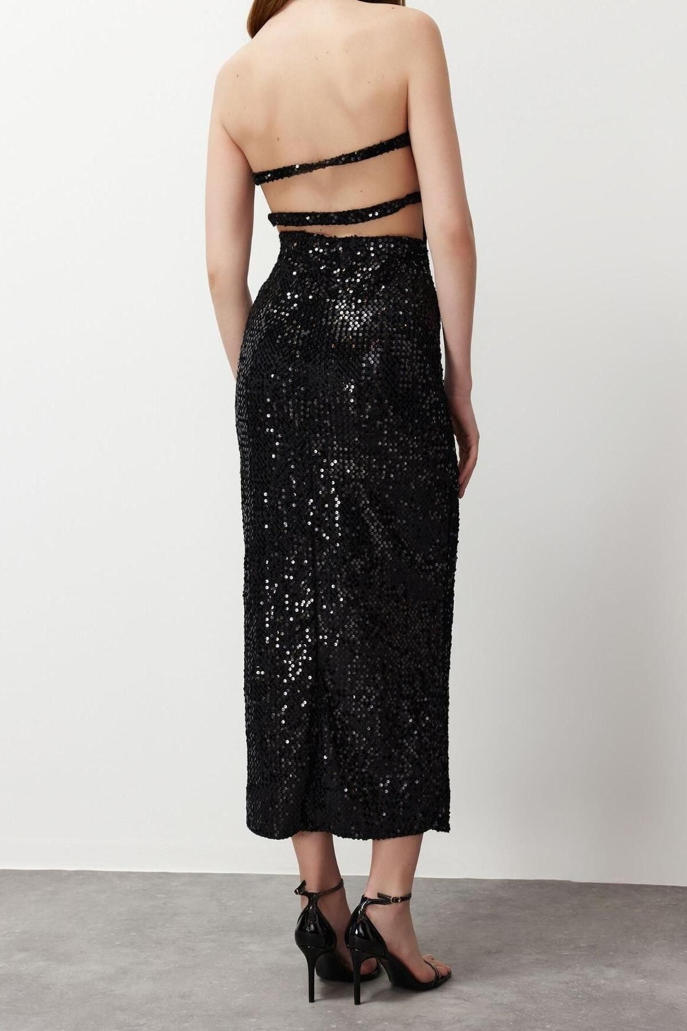 Moda Fit Mezuniyet Balo Finike Dokuma Asimetrik Yaka Kolsuz Kol Bodycone Midi Boy Elbise