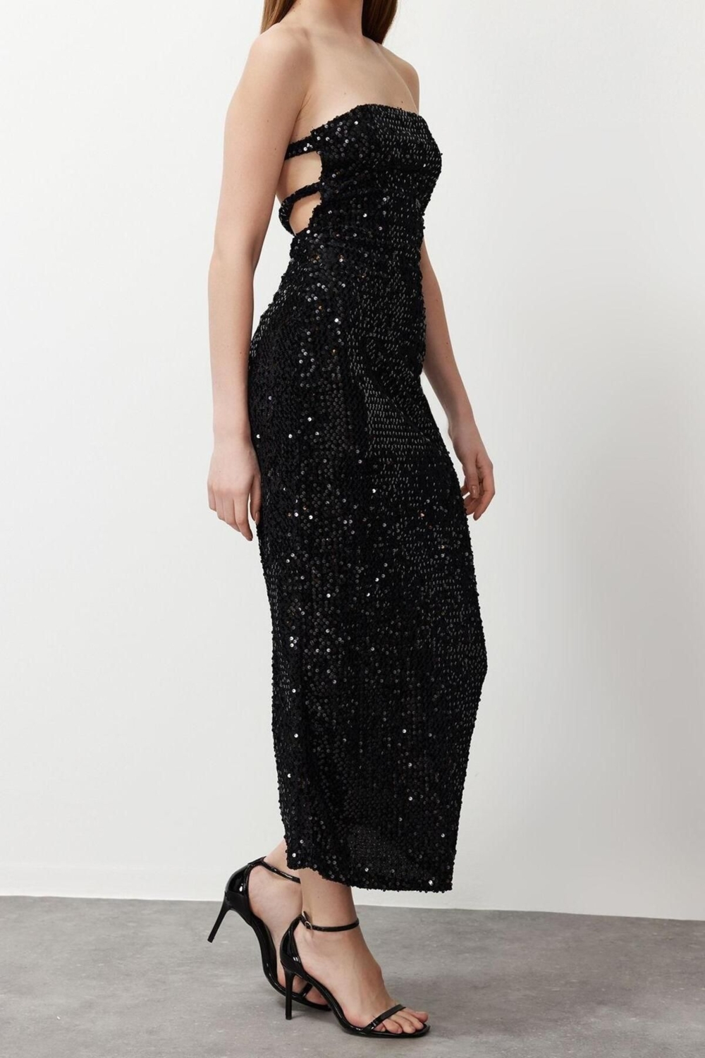 Moda Fit Mezuniyet Balo Finike Dokuma Asimetrik Yaka Kolsuz Kol Bodycone Midi Boy Elbise