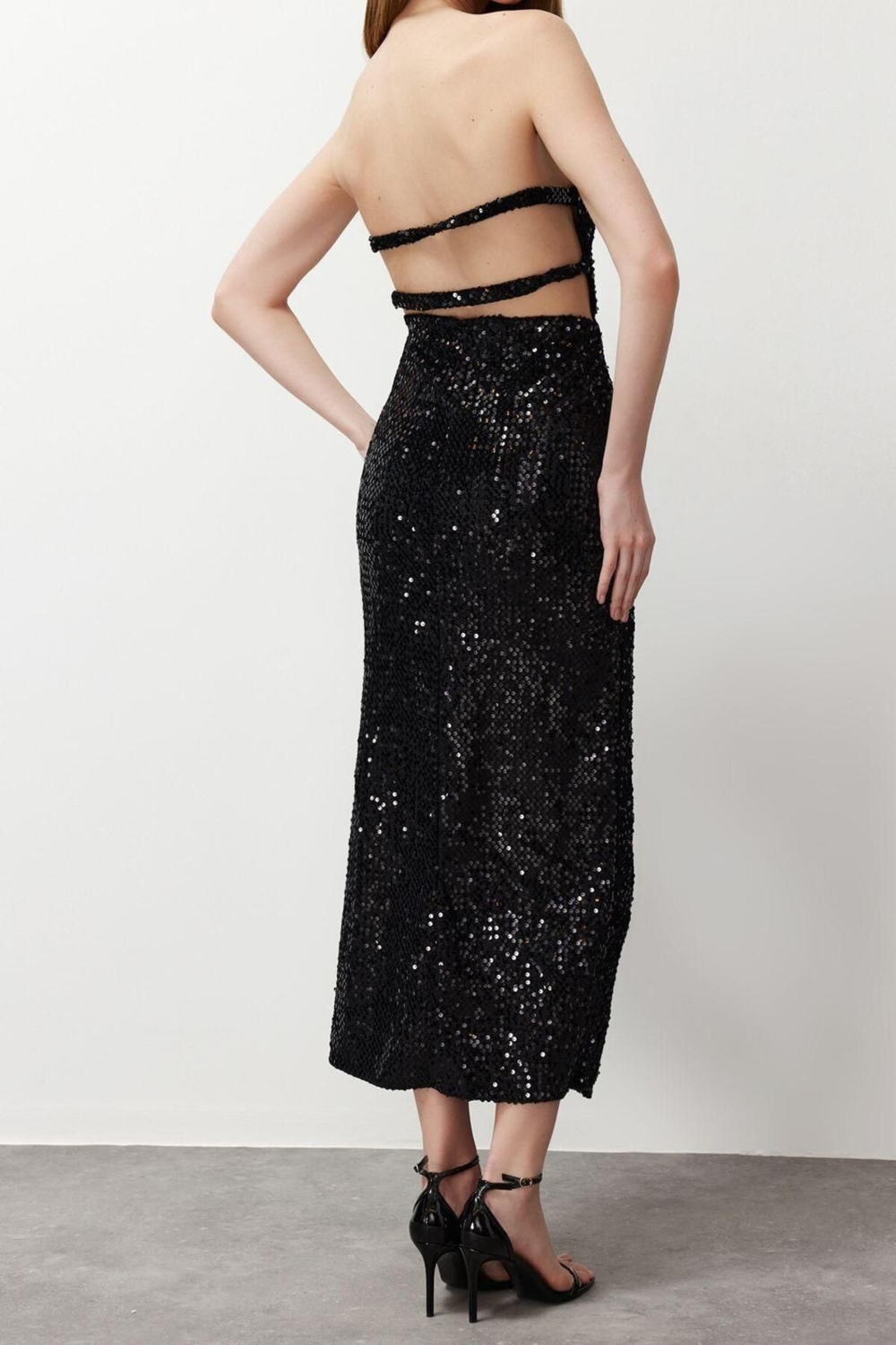 Moda Fit Mezuniyet Balo Finike Dokuma Asimetrik Yaka Kolsuz Kol Bodycone Midi Boy Elbise