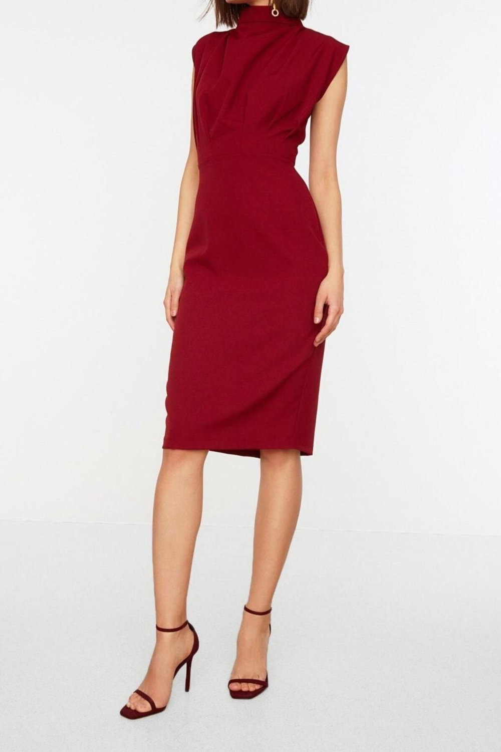 Kadın Çok Renkli Desenli Bodycon Siluet Midi Elbise Kolsuz Dik Yaka Polyester Karışımlı Konfor