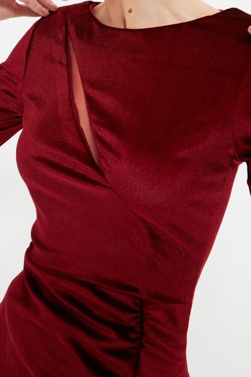 Moda Regular Mezuniyet Balo Kadife Örme Kayık Yaka Uzun Kol Bodycone Midi Boy Elbise