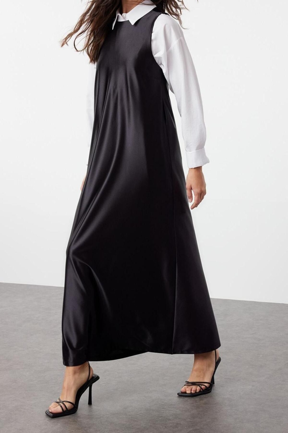 Moda Regular Casual Günlük Saten Dokuma Bisiklet Yaka Kolsuz Kol Shift Maxi Boy Tesettür Elbise