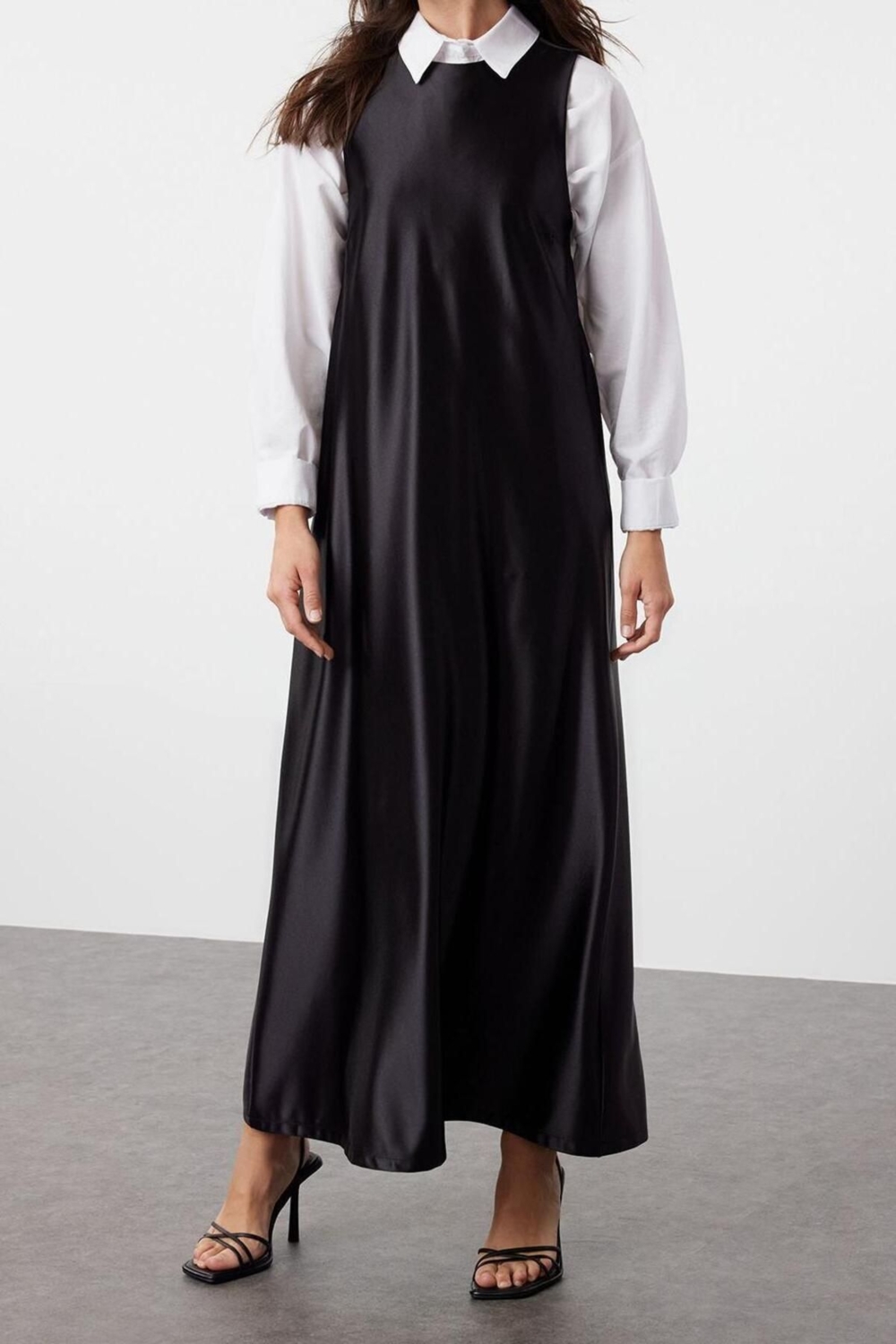 Moda Regular Casual Günlük Saten Dokuma Bisiklet Yaka Kolsuz Kol Shift Maxi Boy Tesettür Elbise