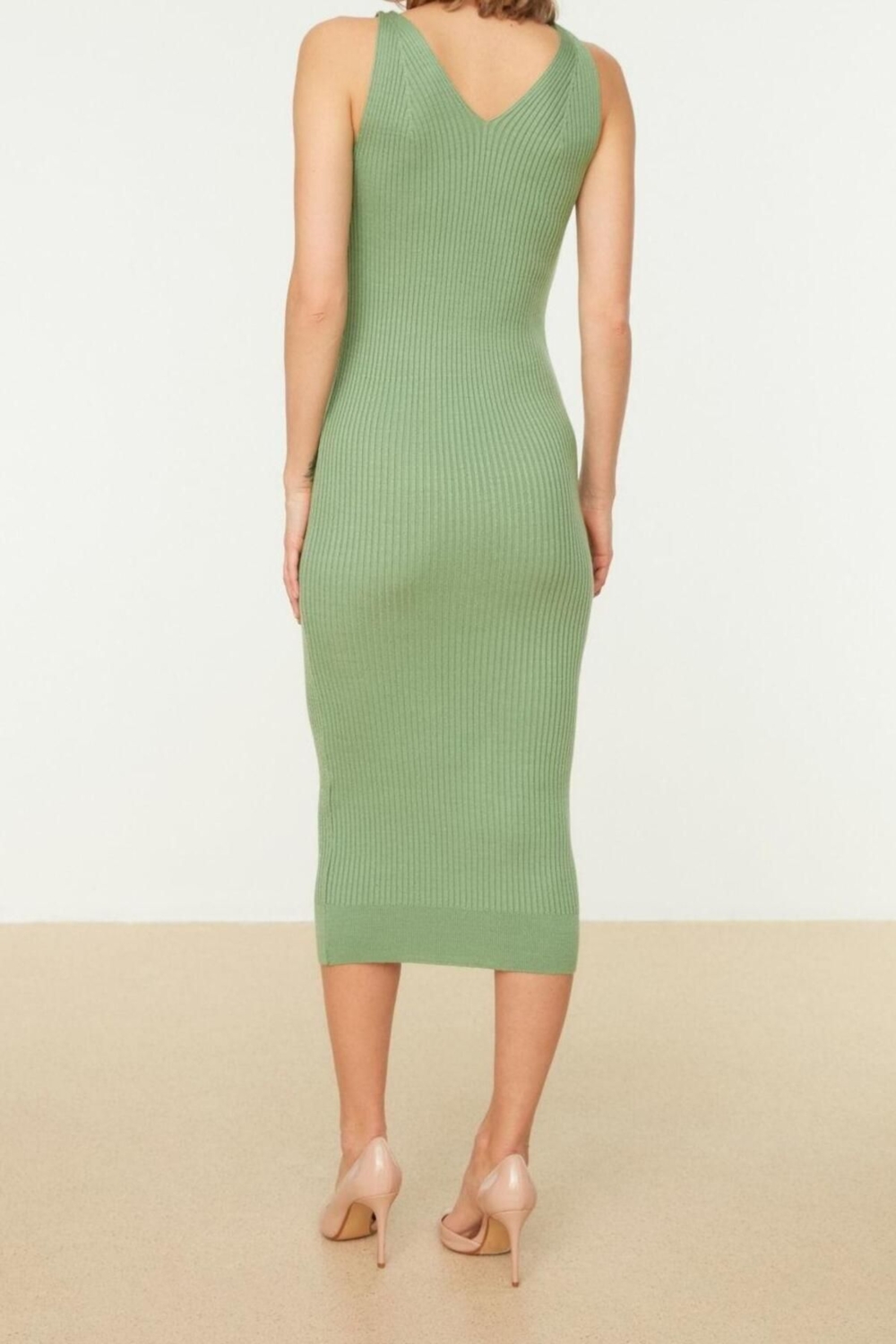 Moda Slim Casual Günlük Tek Plaka Triko V Yaka Kolsuz Kol Bodycone Midi Boy Elbise