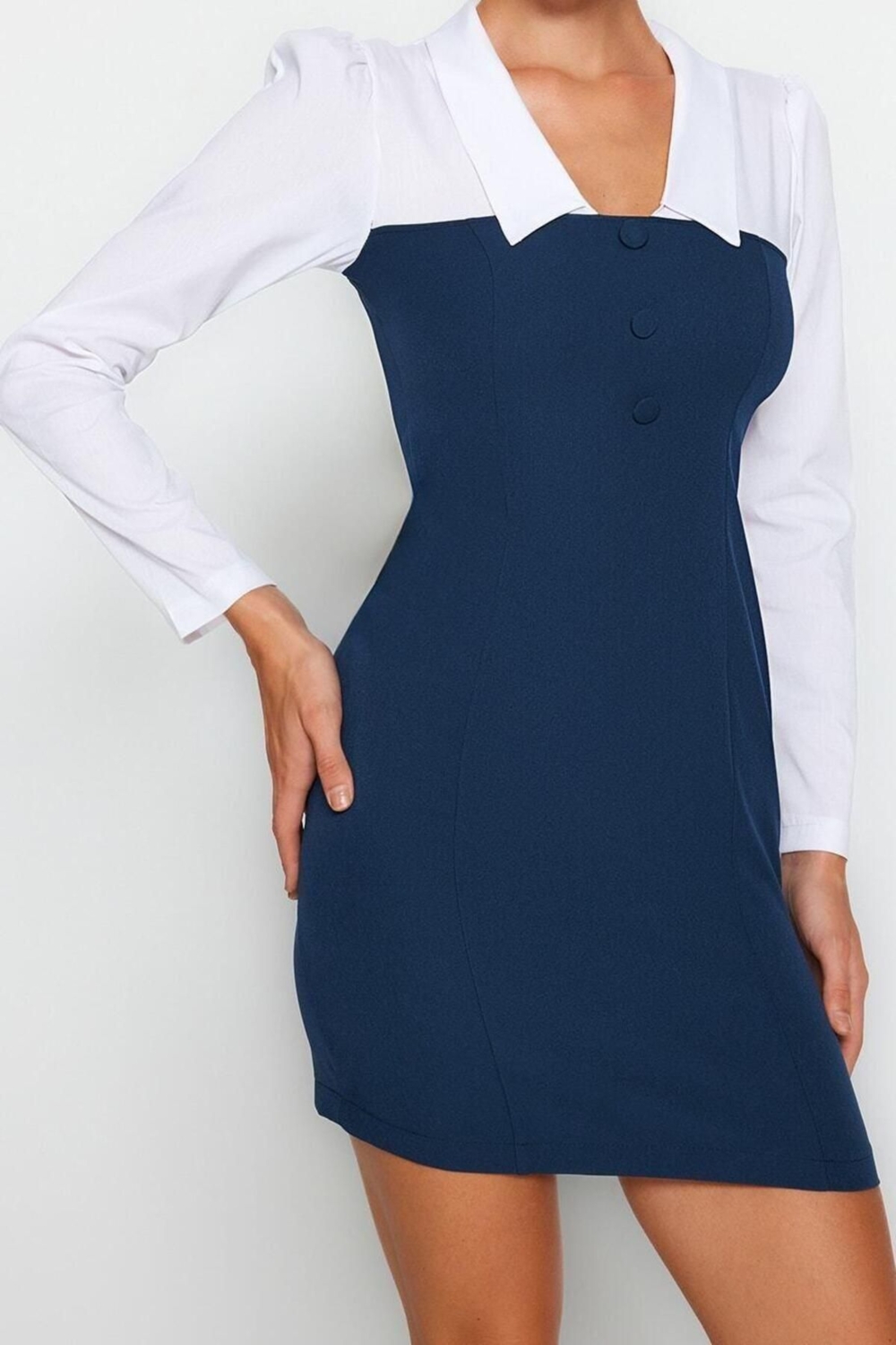 Kadın Şık Bodycon Kesim Dokuma Mini Elbise Gömlek Yaka Detaylı Uzun Balon Kol Modeli Sonbahar Kış