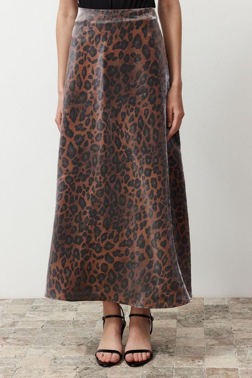 Moda Tesettür Regular Leopar Desen Gündüz Gece Uzun Boy Leopar Desenli Saten Dokuma Etek