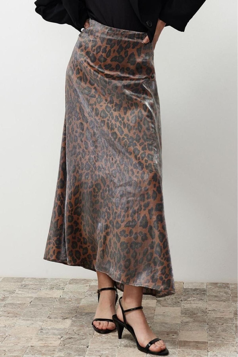 Moda Tesettür Regular Leopar Desen Gündüz Gece Uzun Boy Leopar Desenli Saten Dokuma Etek