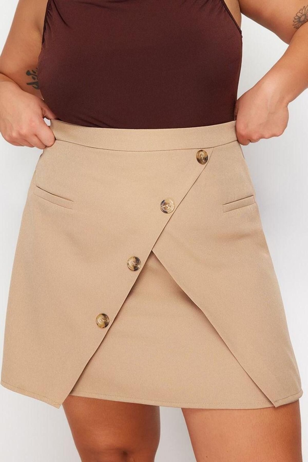 Moda Büyük Beden Regular Düz Desen Günlük Mini Boy Kruvaze Düğme Detaylı Dokuma Etek