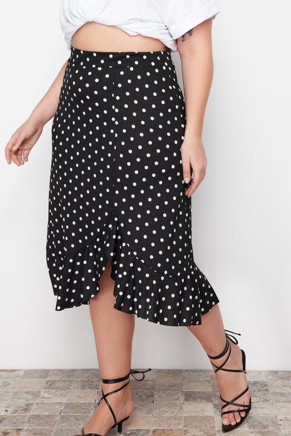 Moda Büyük Beden A-line Puantiyeli Desen Günlük Midi Boy Siyah Puantiye Desenli A-Line Örme Etek
