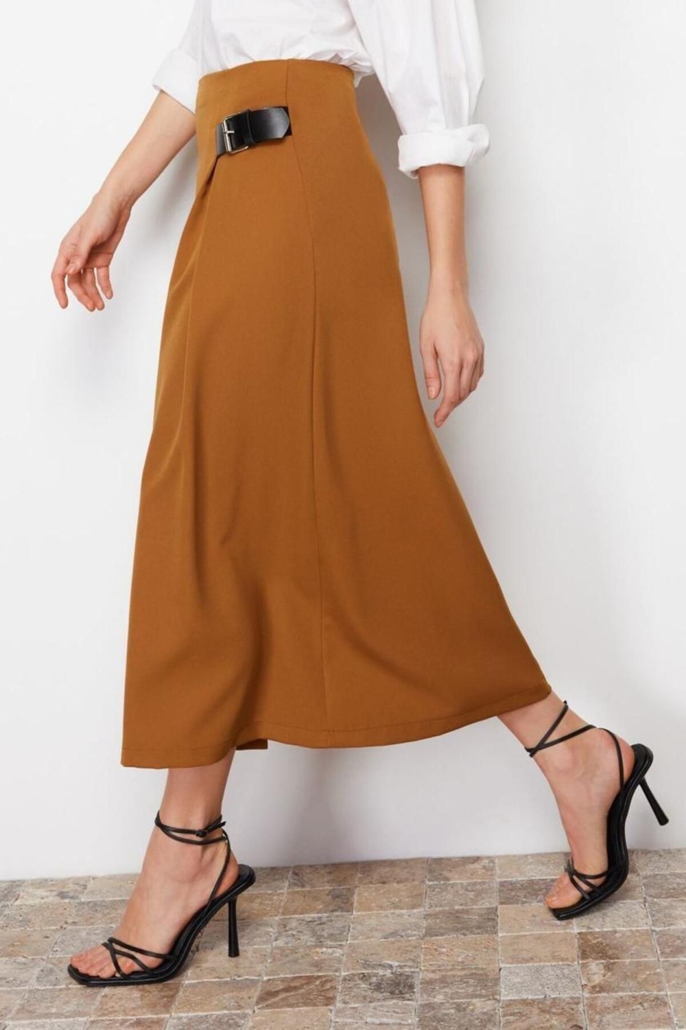 Moda Tesettür Regular Düz Desen Günlük Uzun Boy Kemer Detaylı Dokuma Etek