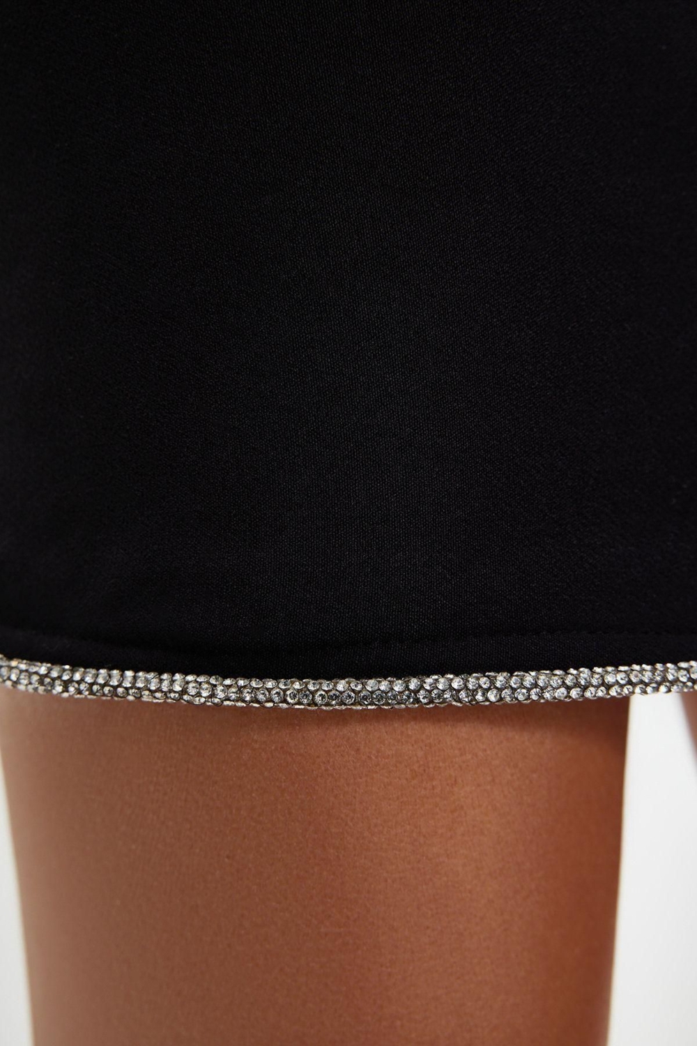 Moda Fitted Düz Desen Şık Gece Mini Boy Vücuda Oturan Parlak Taşlı Dokuma Etek