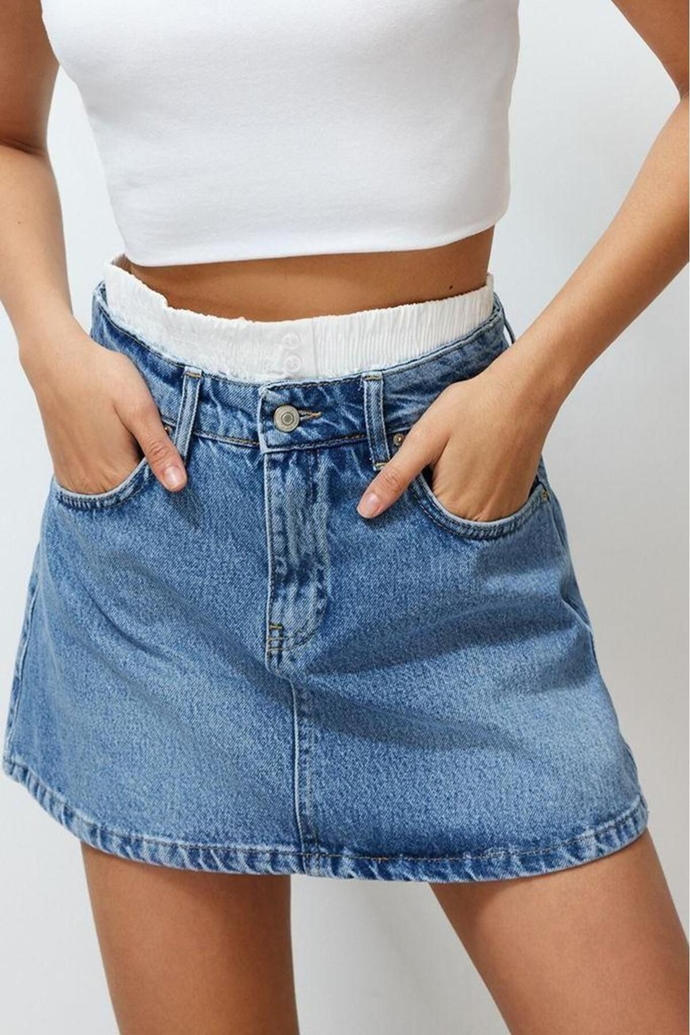 Moda Denim Düz Desen Günlük Mini Boy Limited Edition Boxer Detaylı Yüksek Bel Denim Etek