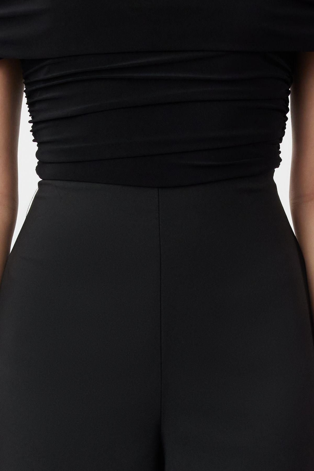 Kadın Moda Standart Kol Boru Paça Carmen Yaka Düz Desen Regular Carmen Yaka Örme Tulum