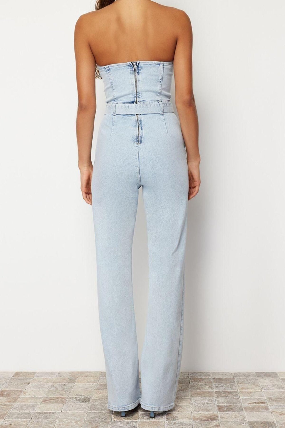 Kadın Moda Standart Kol Geniş Paça Straplez Düz Desen Regular Kemerli Straplez Denim Tulum