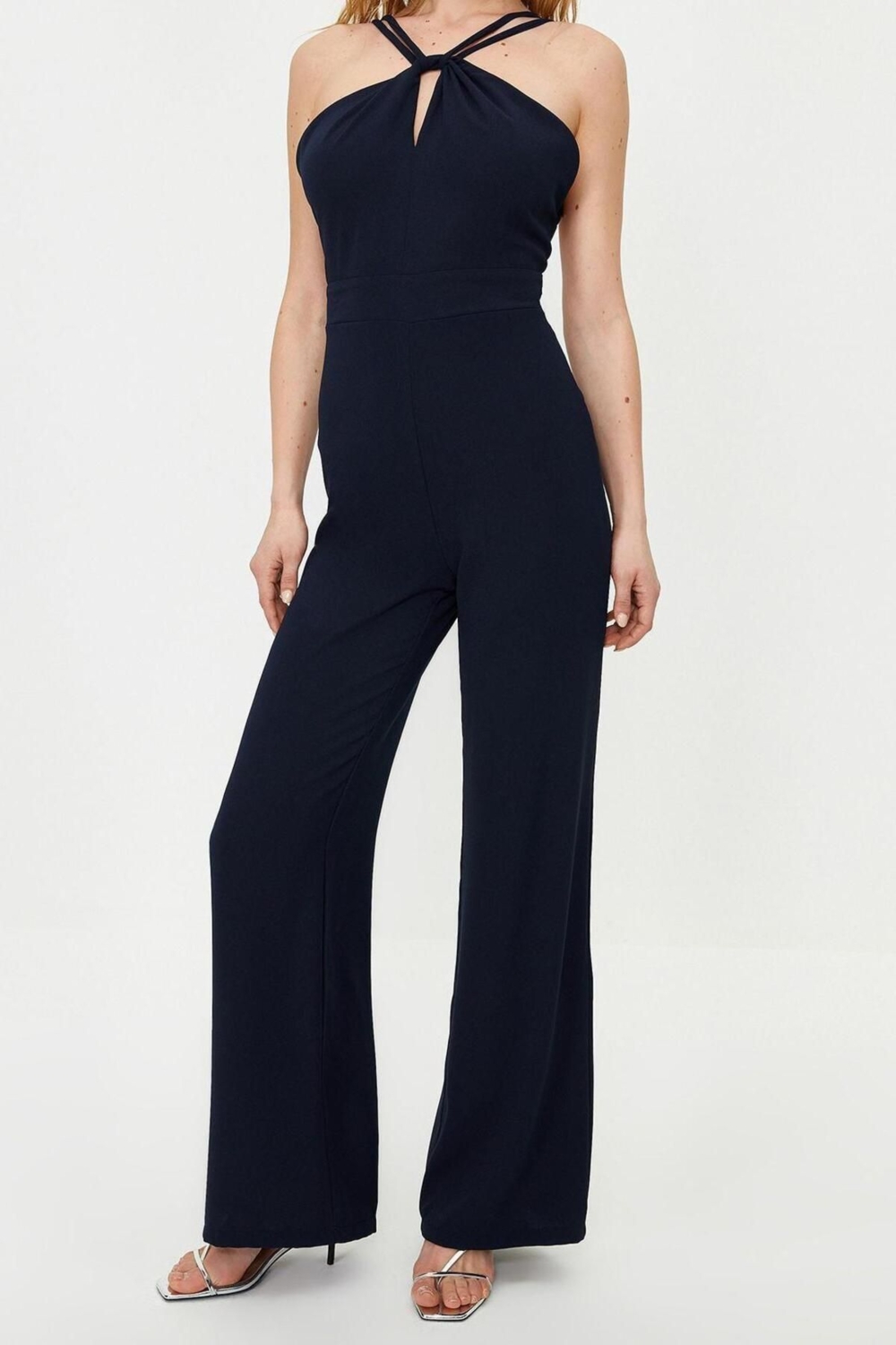 Kadın Moda Standart Kol Geniş Paça Halter Yaka Düz Desen Regular Dokuma Tulum