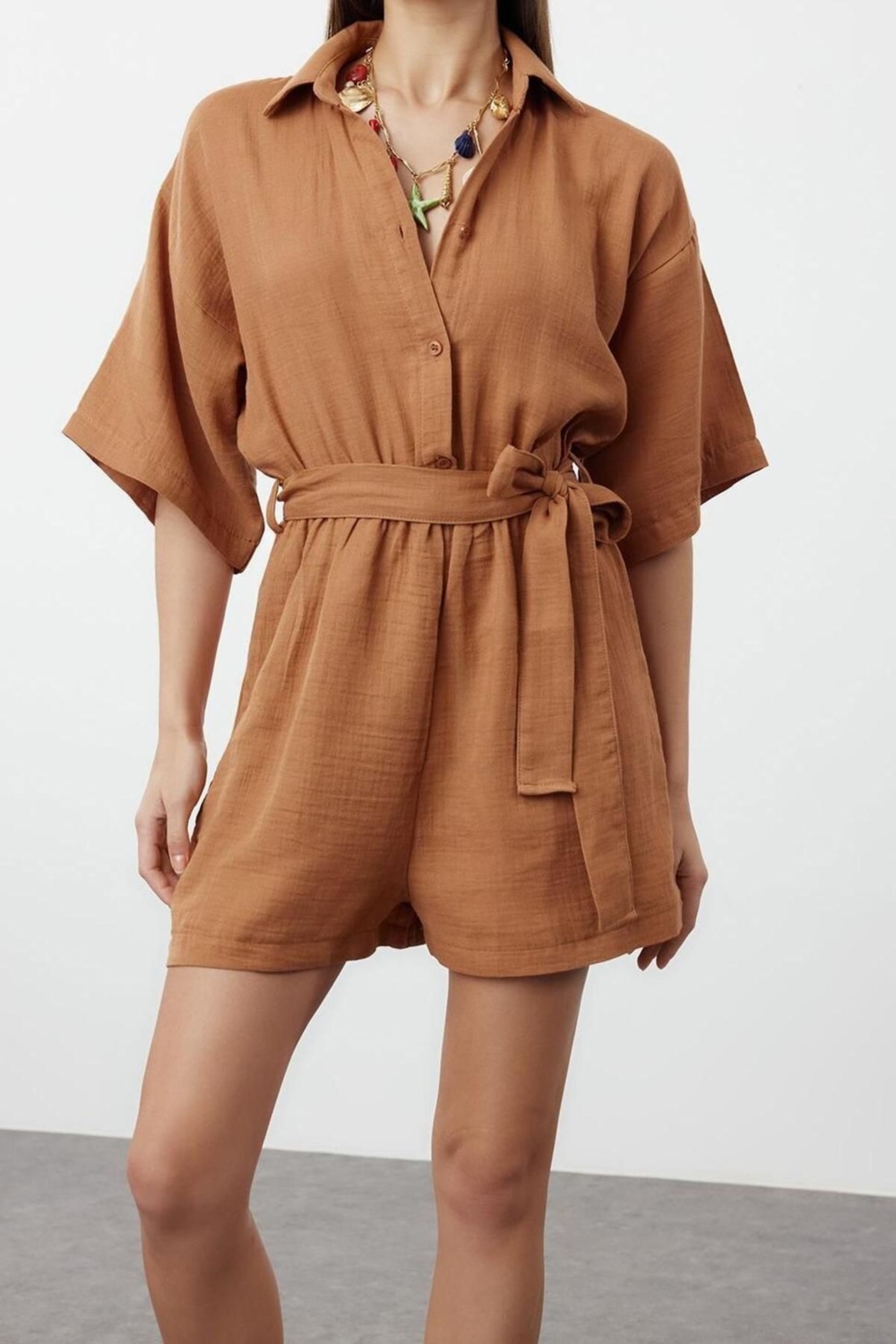 Kadın Moda Düşük Kol Geniş Paça Gömlek Yaka Düz Desen Kısa Kiremit Kuşaklı Dokuma Müslin Tulum
