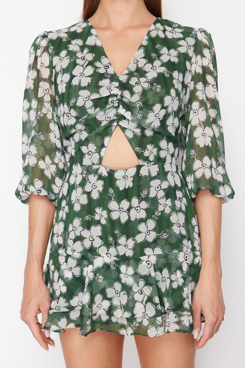 Kadın Moda Balon Kol Geniş Paça V Yaka Çiçekli Desen Kısa Cut Out Mini Astarlı Şifon Dokuma Tulum