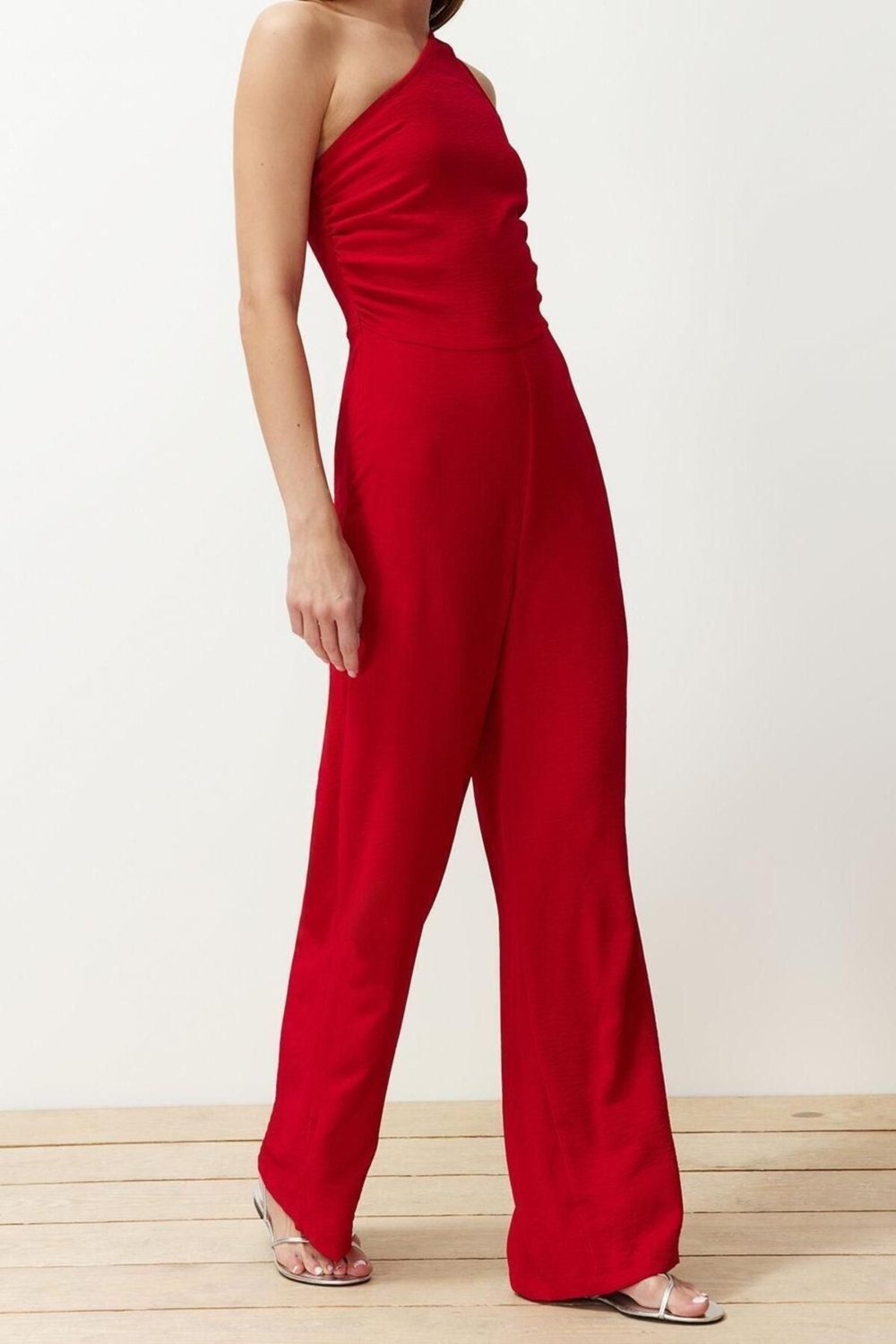 Kadın Moda Tek Kol Boru Paça Asimetrik Yaka Düz Desen Uzun Tek Omuz Maxi Geniş Paça Dokuma Tulum