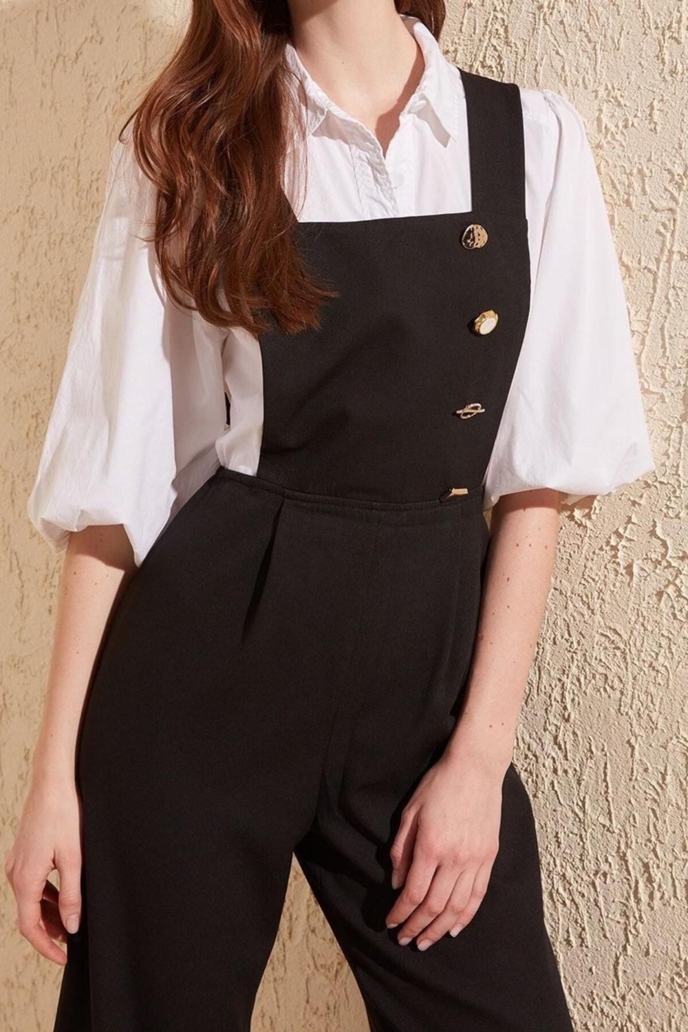 Kadın Moda Standart Kol Dar Paça Kare Yaka Düz Desen Uzun Düğme Detaylı Kare Yaka Dokuma Tulum