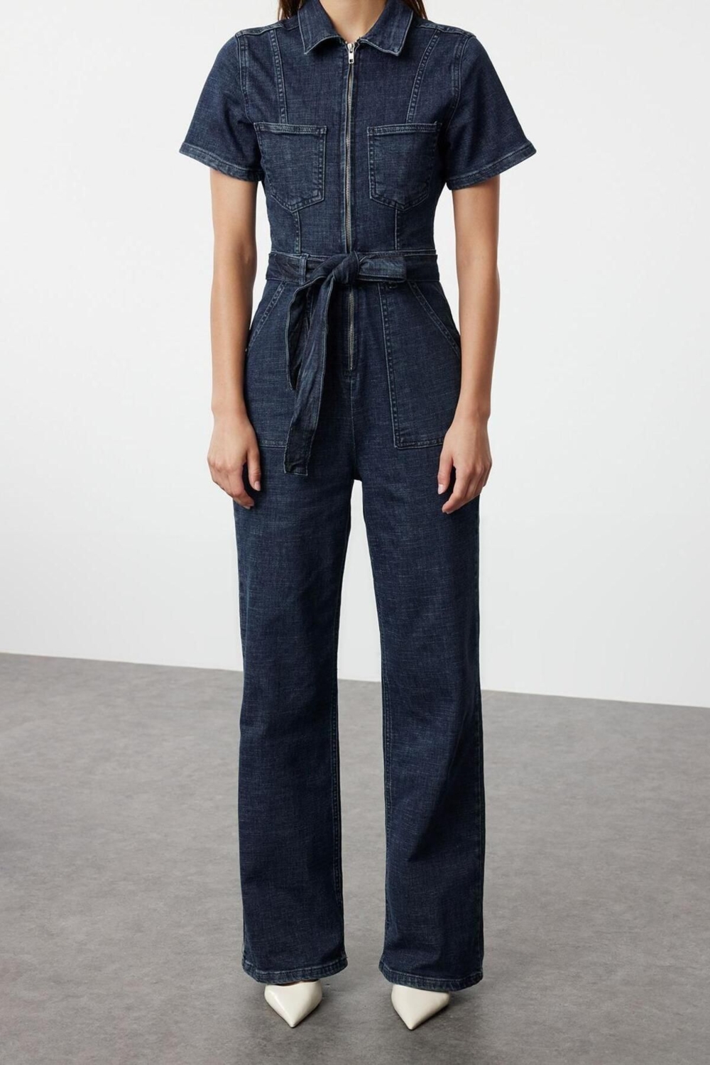 Kadın Moda Standart Kol Geniş Paça Gömlek Yaka Düz Desen Uzun Kuşaklı Denim Tulum