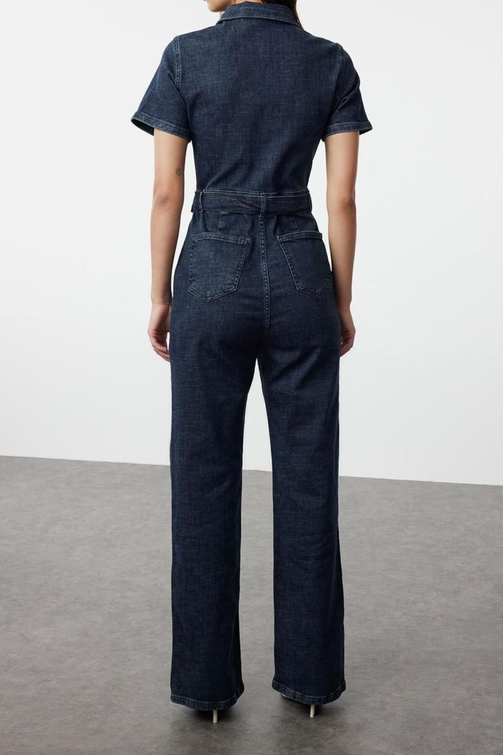 Kadın Moda Standart Kol Geniş Paça Gömlek Yaka Düz Desen Uzun Kuşaklı Denim Tulum