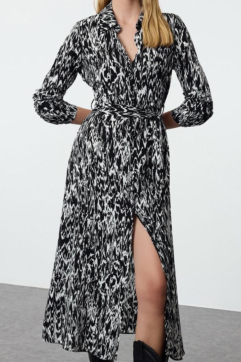 Moda Stil Relaxed Gömlek Yaka Midi Boy Koyu Yeşil Kuşaklı Viskon Dokuma Gömlek Elbise