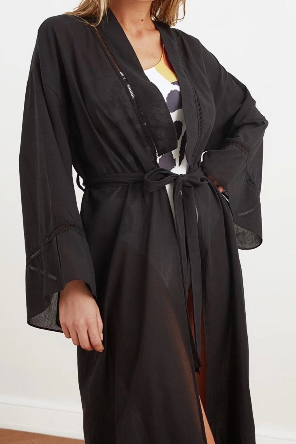Moda Dokuma Regular Kalıp Uzun V Yaka İspanyol Kol Flamlı Pamuk Basic Düz Desen Kimono Kaftan