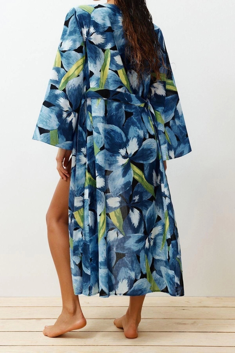 Moda Örme Regular Kalıp Uzun Kruvaze Standart Kol Vual Basic Çiçekli Desen Kimono Kaftan