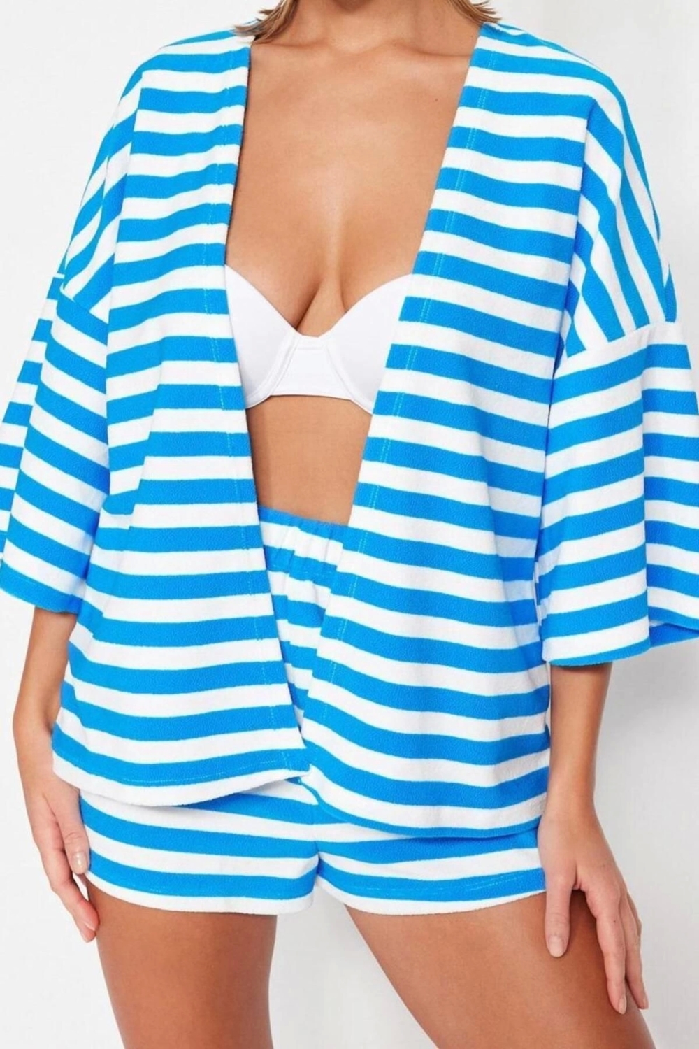 Moda Örme Regular Kalıp Crop V Yaka Standart Kol Havlu Basic Çizgili Desen Kimono Kaftan
