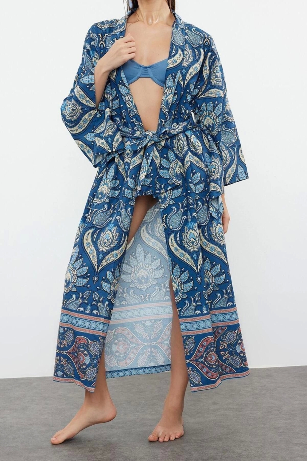 Moda Dokuma Regular Kalıp Regular V Yaka Standart Kol Flamlı Pamuk Basic Etnik Desen Kimono Kaftan