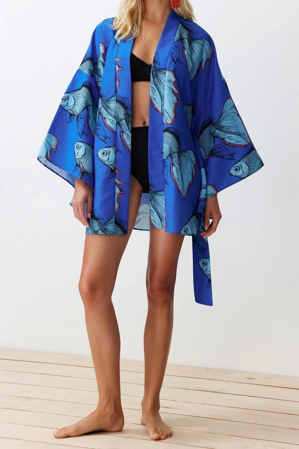 Moda Dokuma Regular Kalıp Crop V Yaka İspanyol Kol Kelly Basic Tropikal Desen Kimono Kaftan
