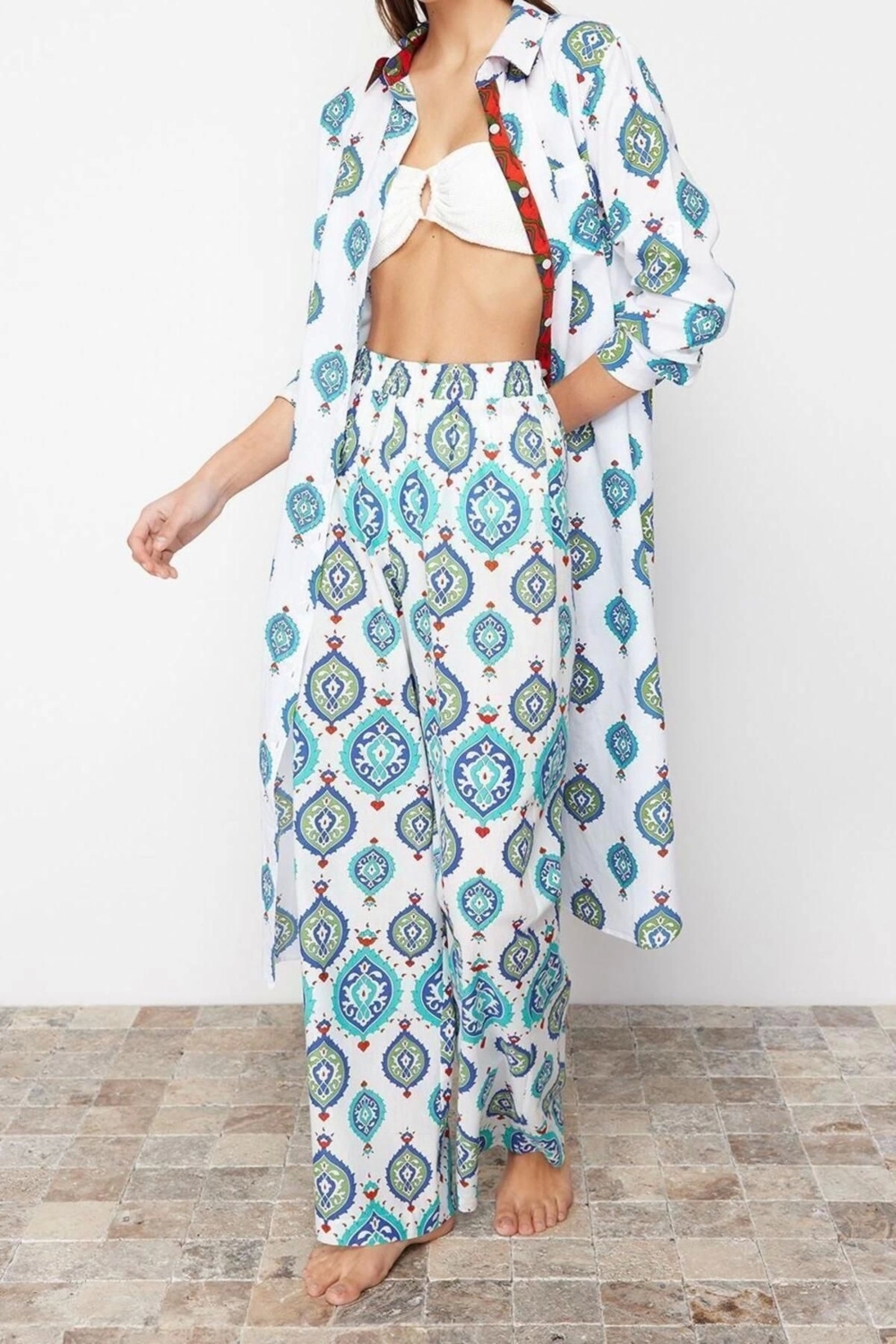 Moda Dokuma Regular Kalıp Uzun Gömlek Yaka Standart Kol Vual Basic Çiçekli Desen Kimono Kaftan