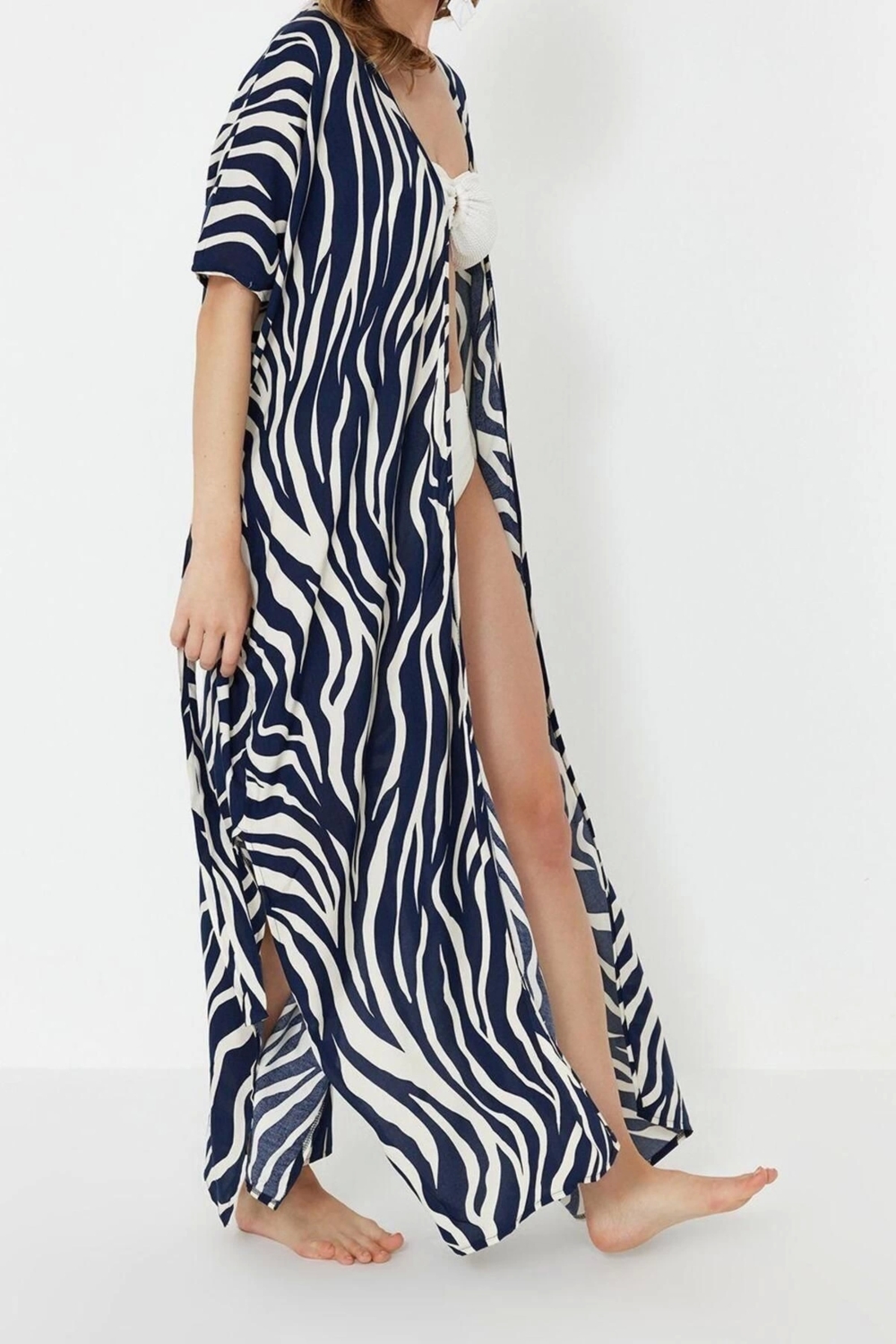 Moda Dokuma Rahat Kalıp Regular V Yaka Standart Kol Mesh Basic Animal Desen Kimono Kaftan