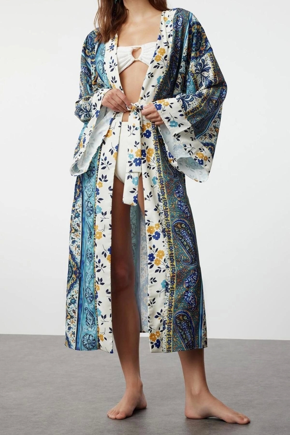 Moda Dokuma Regular Kalıp Uzun Kruvaze Standart Kol Shally Kruvaze Soyut Desen Kimono Kaftan