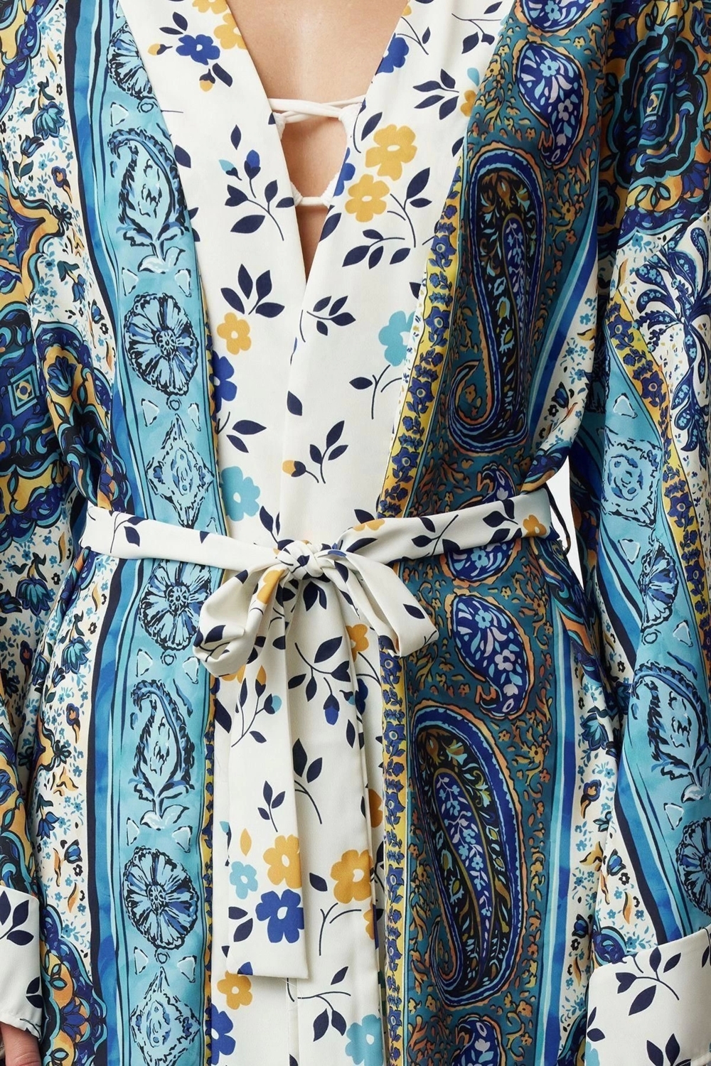 Moda Dokuma Regular Kalıp Uzun Kruvaze Standart Kol Shally Kruvaze Soyut Desen Kimono Kaftan